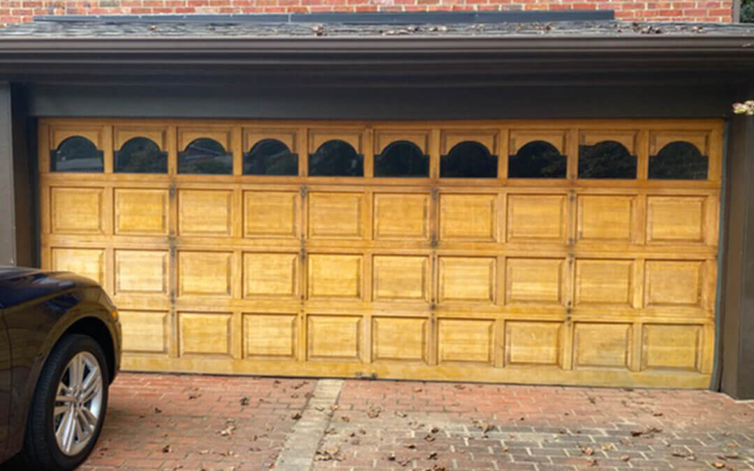 7 Reasons You Should Upgrade to Automatic Garage Door Lock